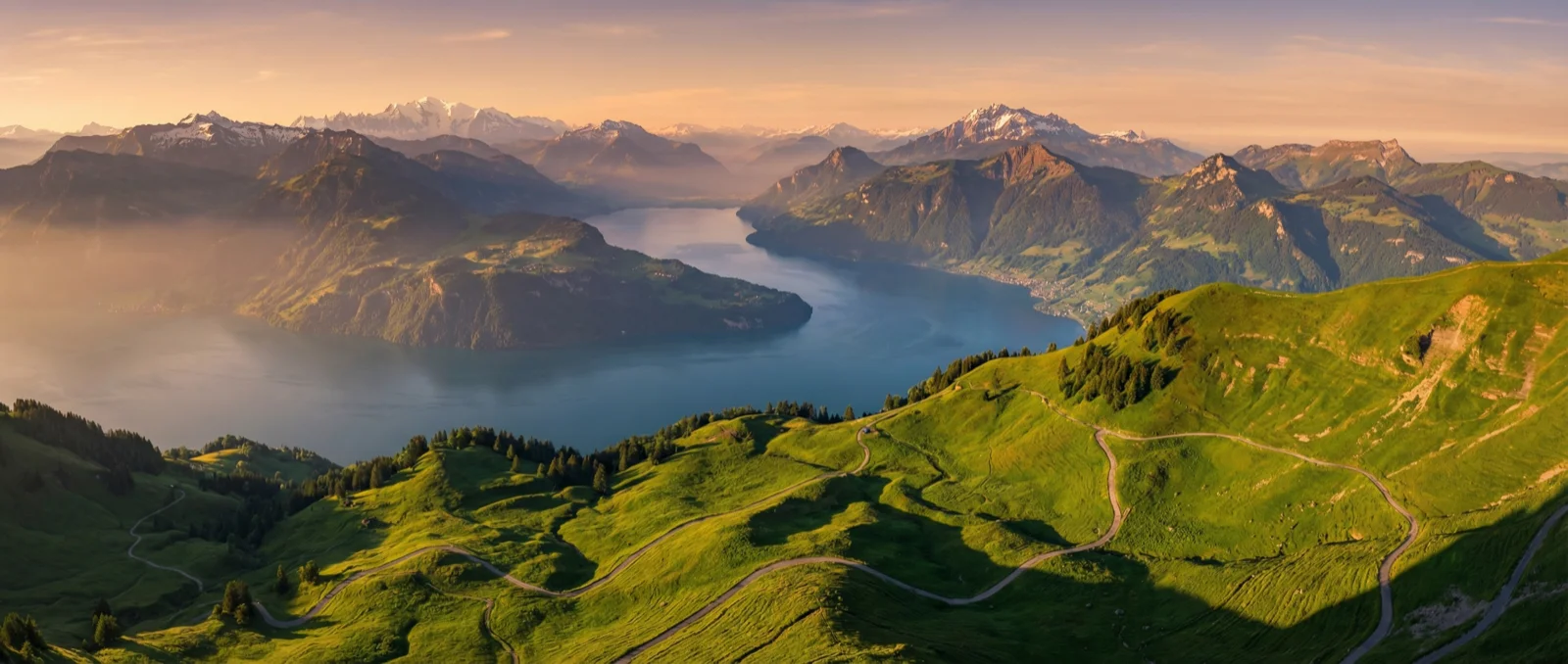 Blick vom Stanserhorn auf den Vierwaldstättersee